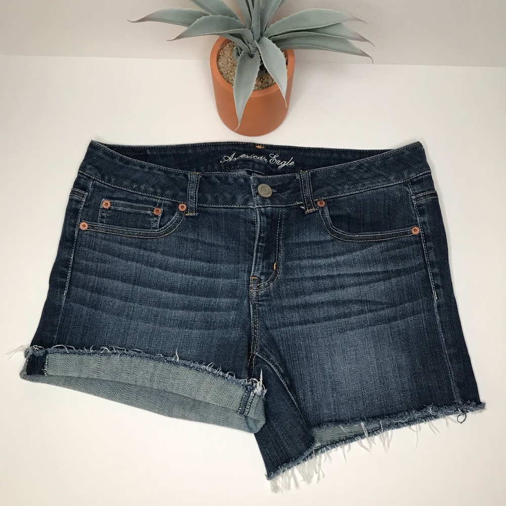 American Eagle Raw-Hem High-Rise Jean Shorts - 10 - Picture 10 of 17